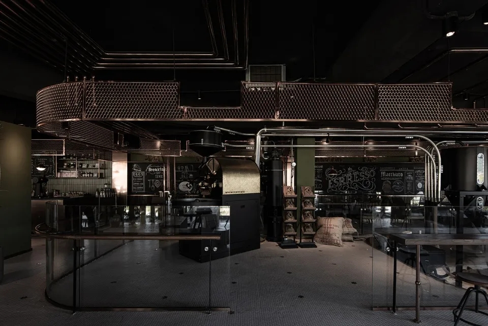 茶饮硬核的金属质感，让这个杭州餐饮空间设计绝了